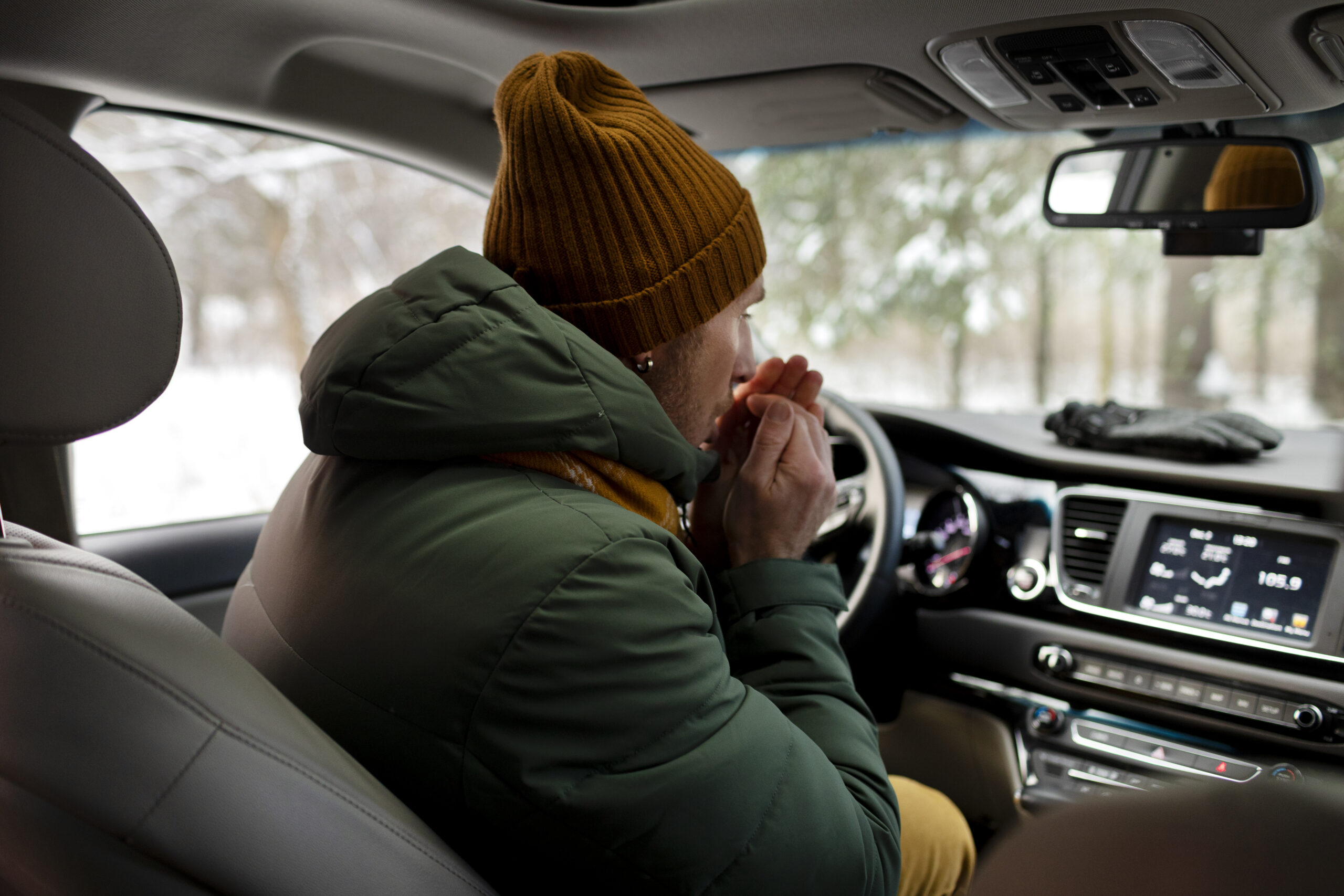medium-shot-man-driving-car